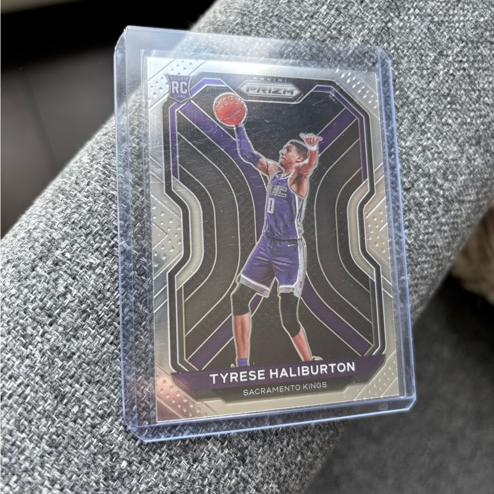 Tyrese Haliburton Basketball Trading Card Prizm Rookie Pacers Star